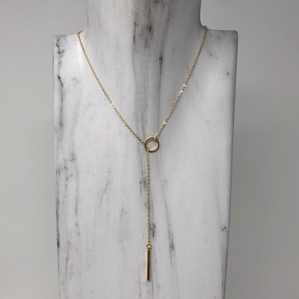 ✨ Gold Lariat Necklace✨ - Picture 2 of 3
